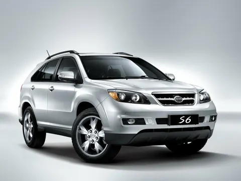 BYD S6 2011 - 2015