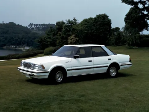 Toyota Crown VII (S120) 1983 – 1987 - седан