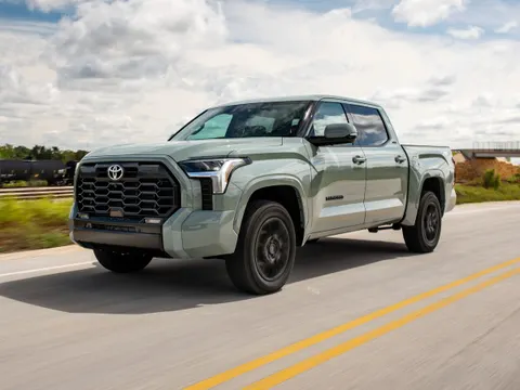 Toyota Tundra III с 2021 г.
