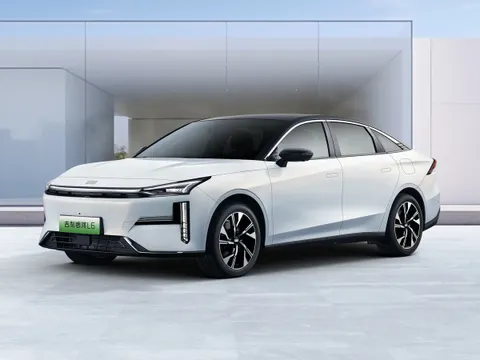 Geely Galaxy L6  с 2023 г.