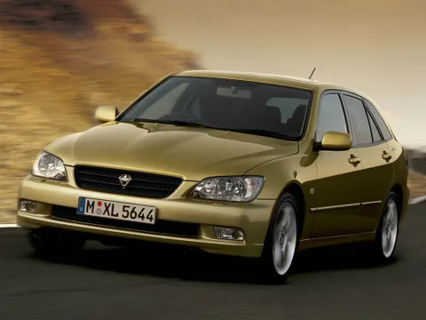 Toyota Altezza  1998 – 2005