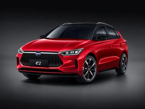 BYD E2 I 2019 – 2023 - хэтчбек 5 дв.