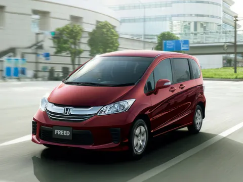 Honda Freed I Рестайлинг 2 2014 – 2016 - компактвэн