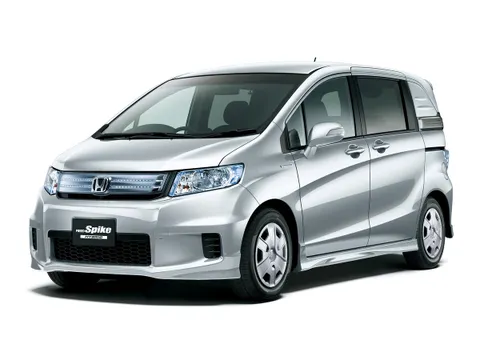 Honda Freed I Рестайлинг 2011 – 2014 - компактвэн spike
