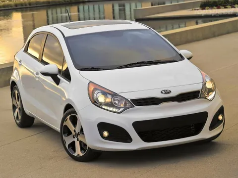 Kia Pride III 2011 – 2017 - хэтчбек 5 дв.