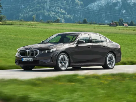 BMW 5 серии VIII (G60/G61/G68) с 2023 г.