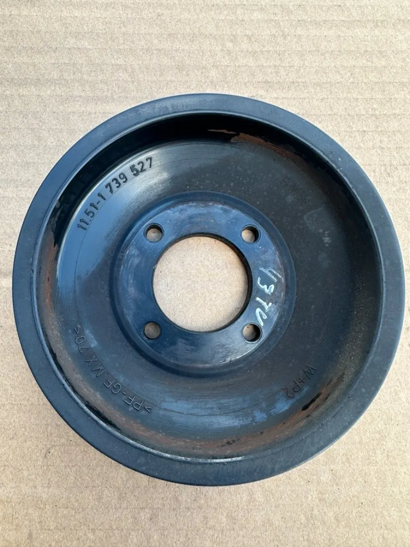 Шкив помпы BMW 3 серии, 1999 г.
