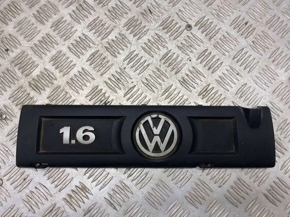Декоративная крышка двигателя Volkswagen Polo, 2017 г.