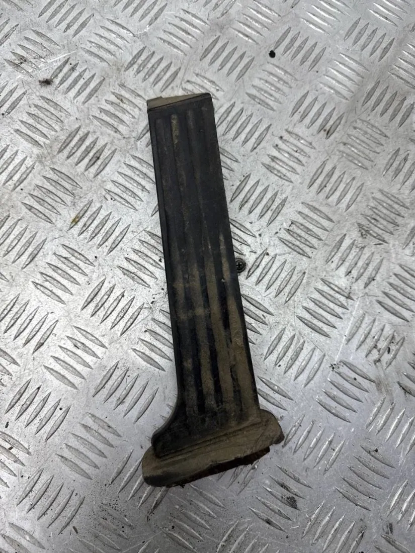Педаль газа BMW 5 серии, 1991 г.