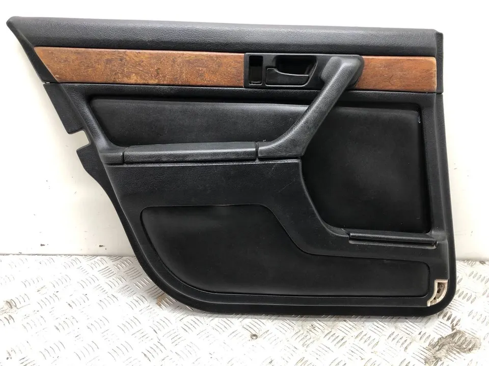 Обшивка двери задней левой (дверная карта) BMW 7 серии, 1992 г.