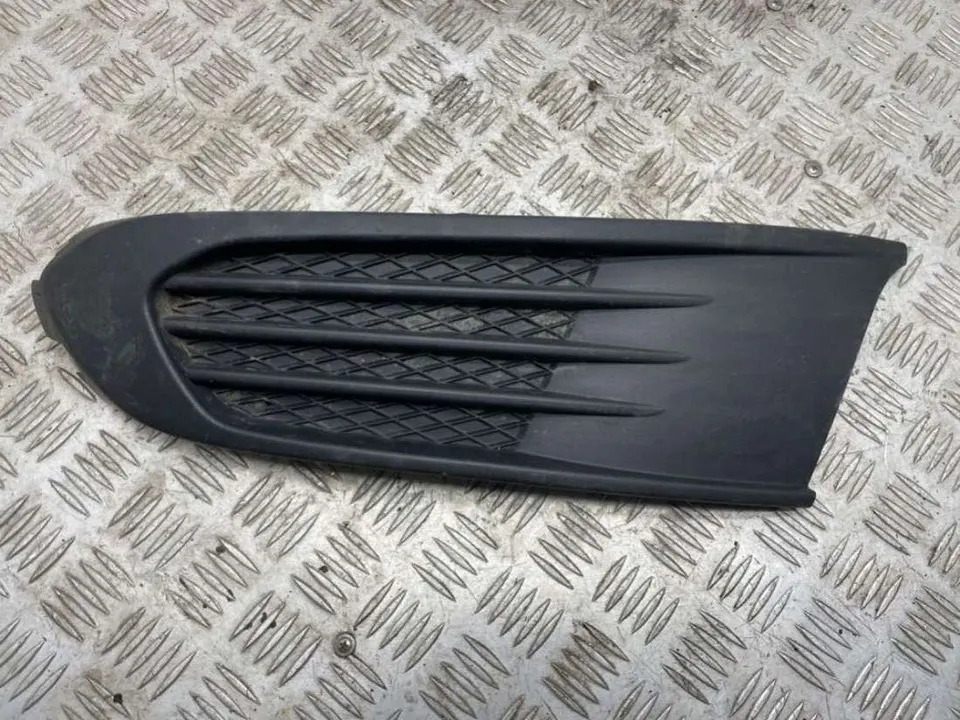 Заглушка (решетка) в бампер передний Volkswagen Polo, 2015 г.