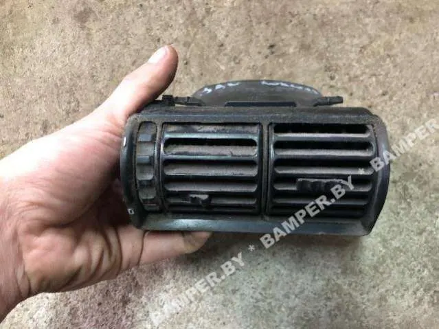 Воздуховод BMW 5 серии, 1992 г.