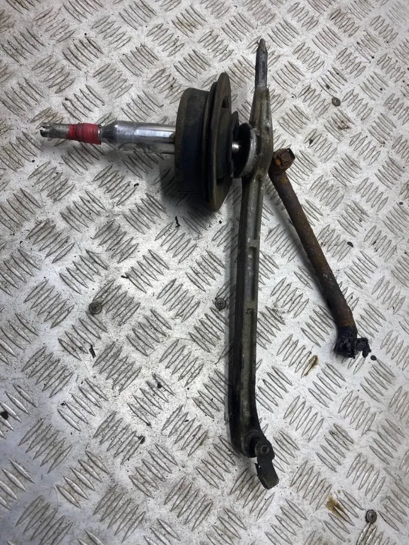 Кулиса BMW 3 серии, 1992 г.
