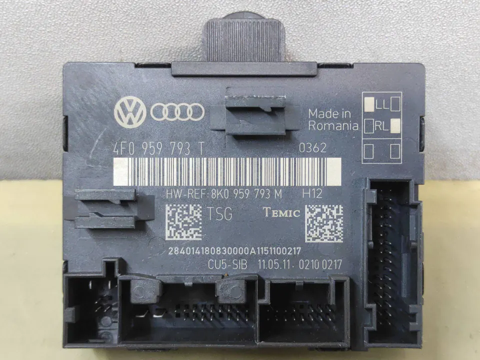 Блок управления двери передней левой Audi Q7, 2012 г.