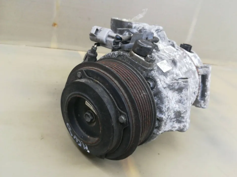 Компрессор кондиционера Toyota RAV4, 2009 г.