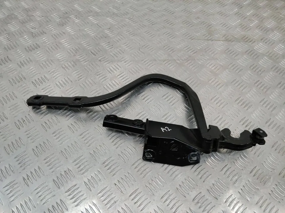 Петля крышки багажника BMW 3 серии, 2007 г.