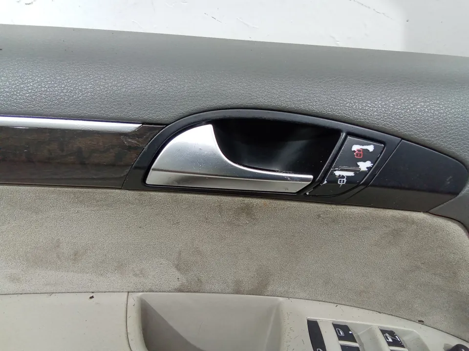 Ручка внутренняя передняя левая Audi Q7, 2006 г.