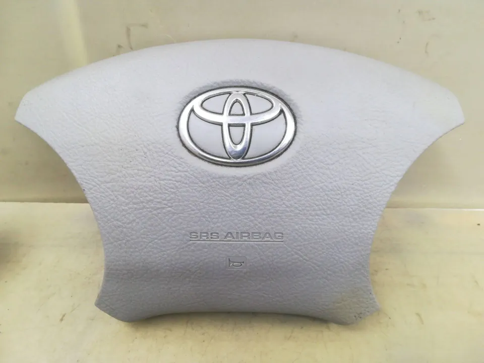Подушка безопасности водителя Toyota Sienna, 2009 г.