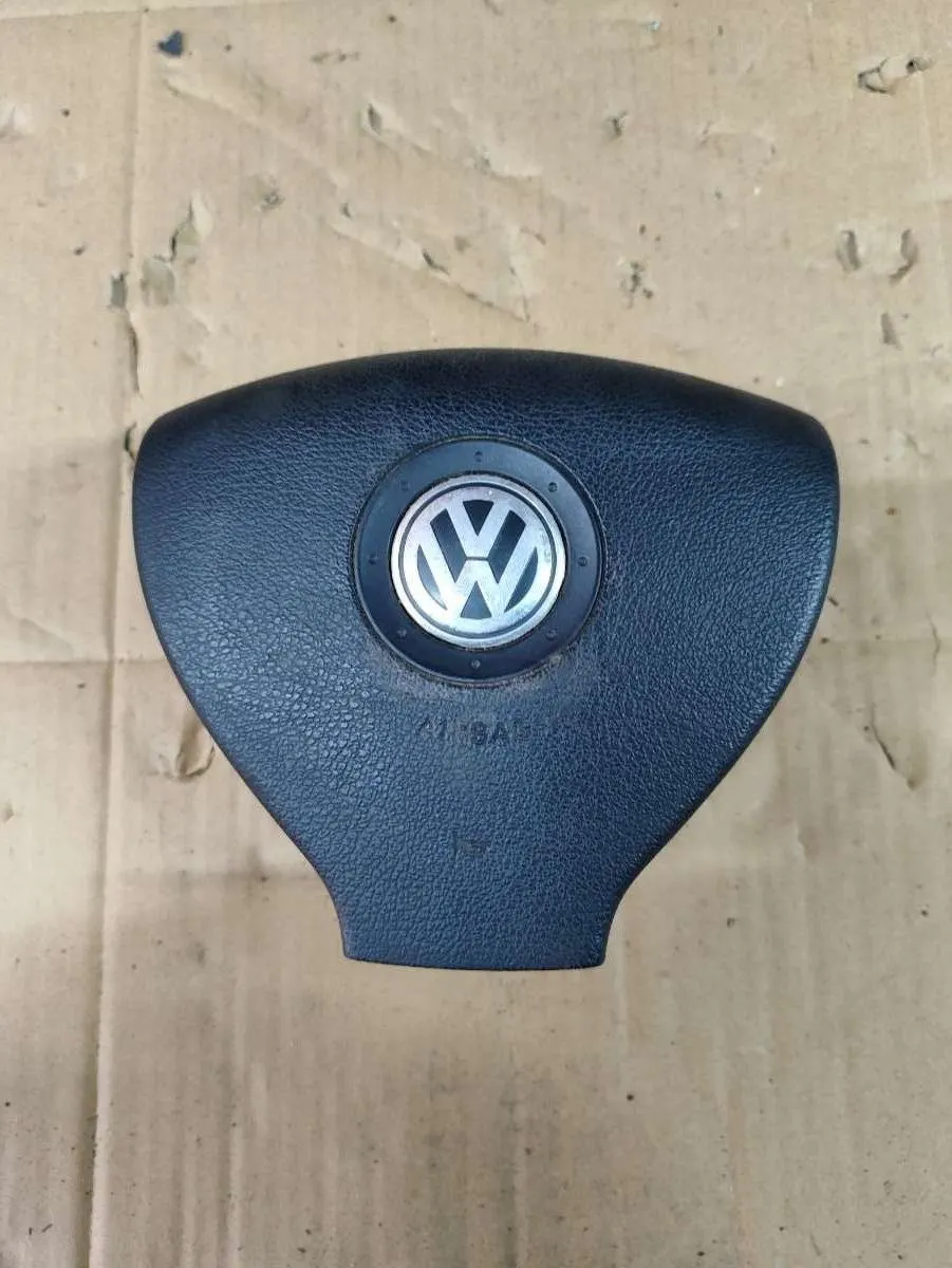 Подушка безопасности водителя Volkswagen Golf, 2006 г.