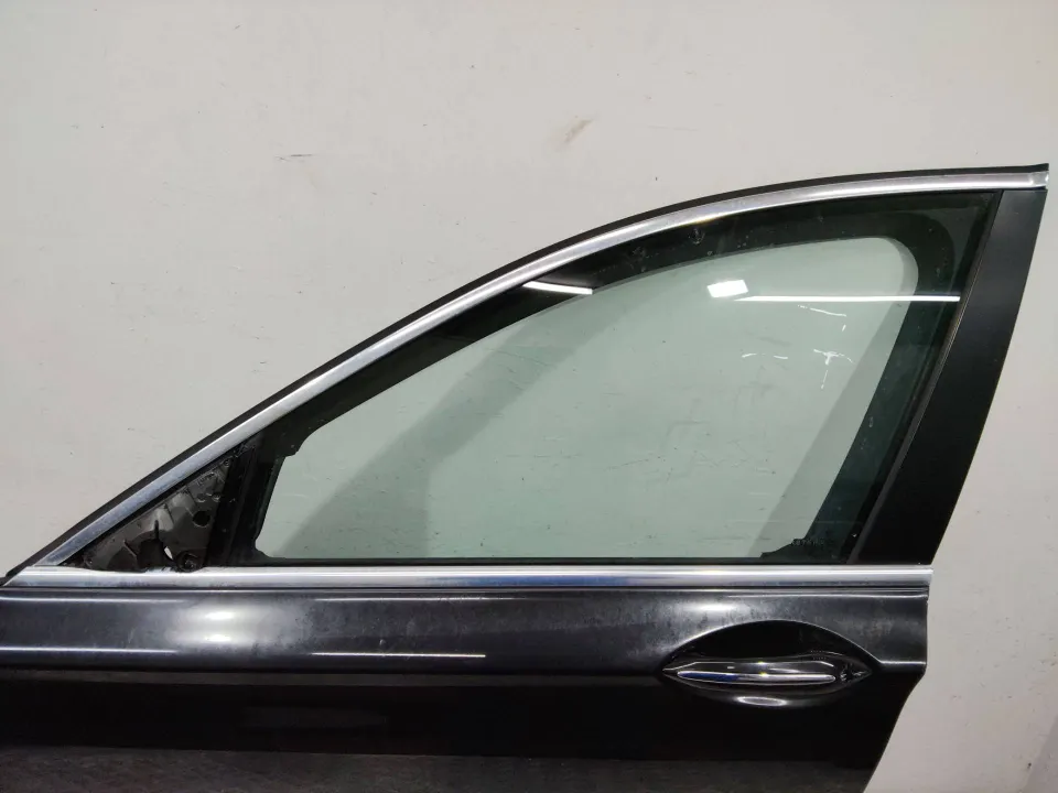 Стекло двери передней левой BMW 7 серии, 2012 г.