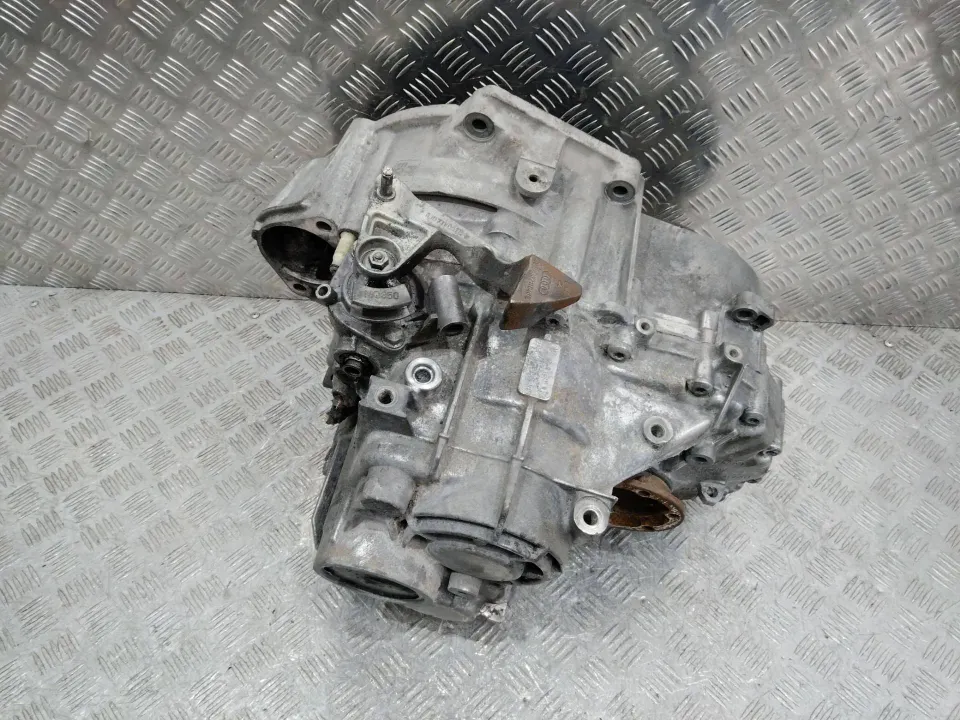 КПП механическая (МКПП) Audi Q3, 2012 г.