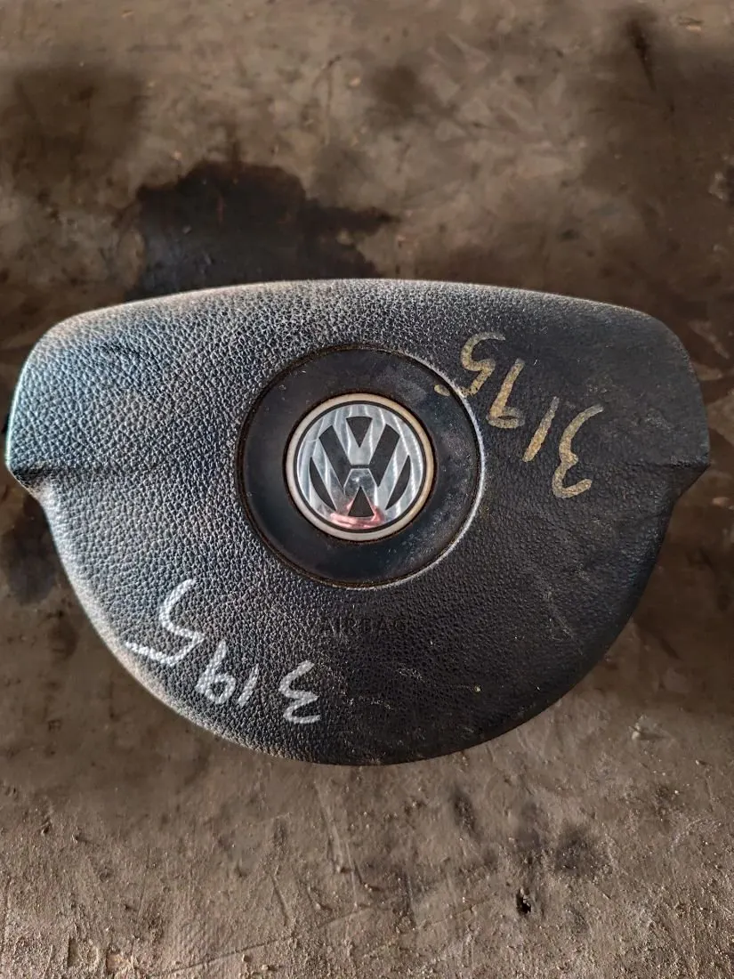 Подушка безопасности водителя Volkswagen Passat, 2007 г.