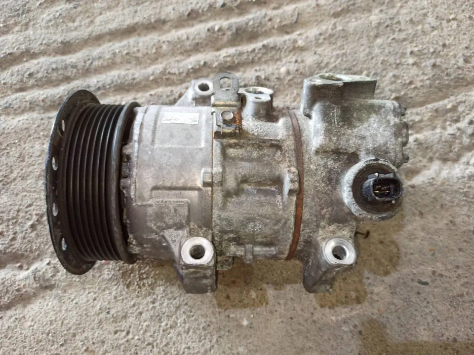 Компрессор кондиционера Toyota RAV4, 2008 г.