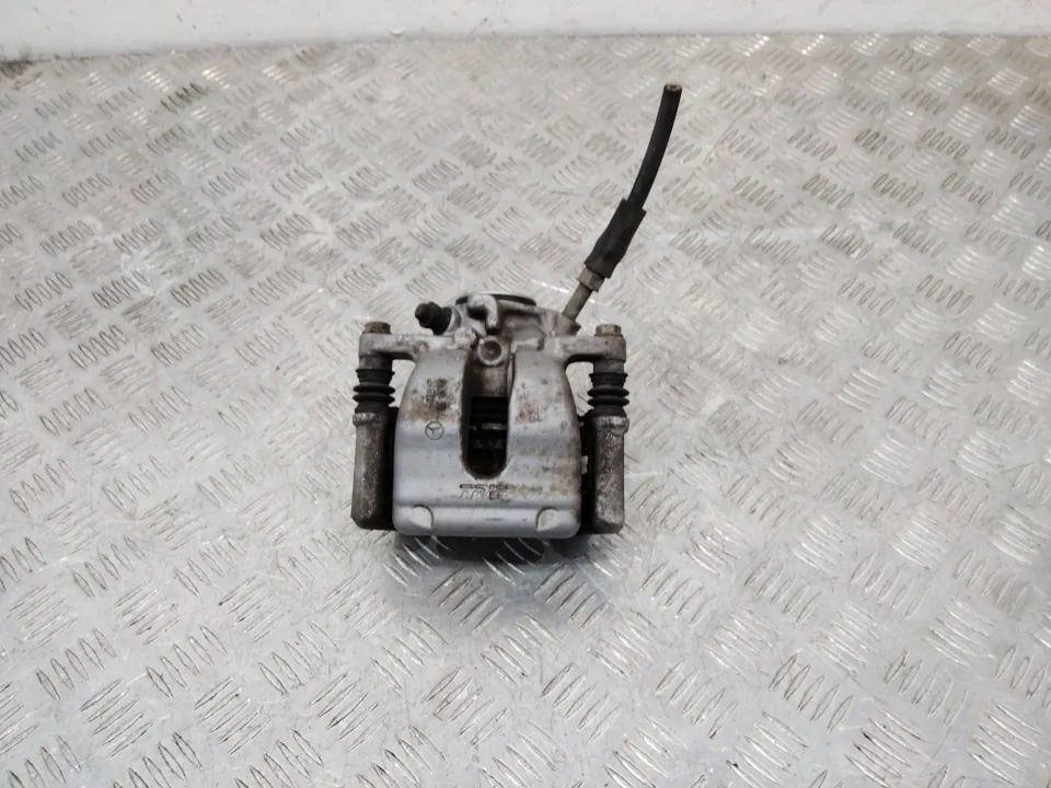 Суппорт задний левый Mercedes-Benz A-Класс, 2016 г.
