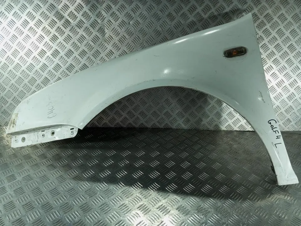 Крыло переднее левое Volkswagen Golf, 2003 г.
