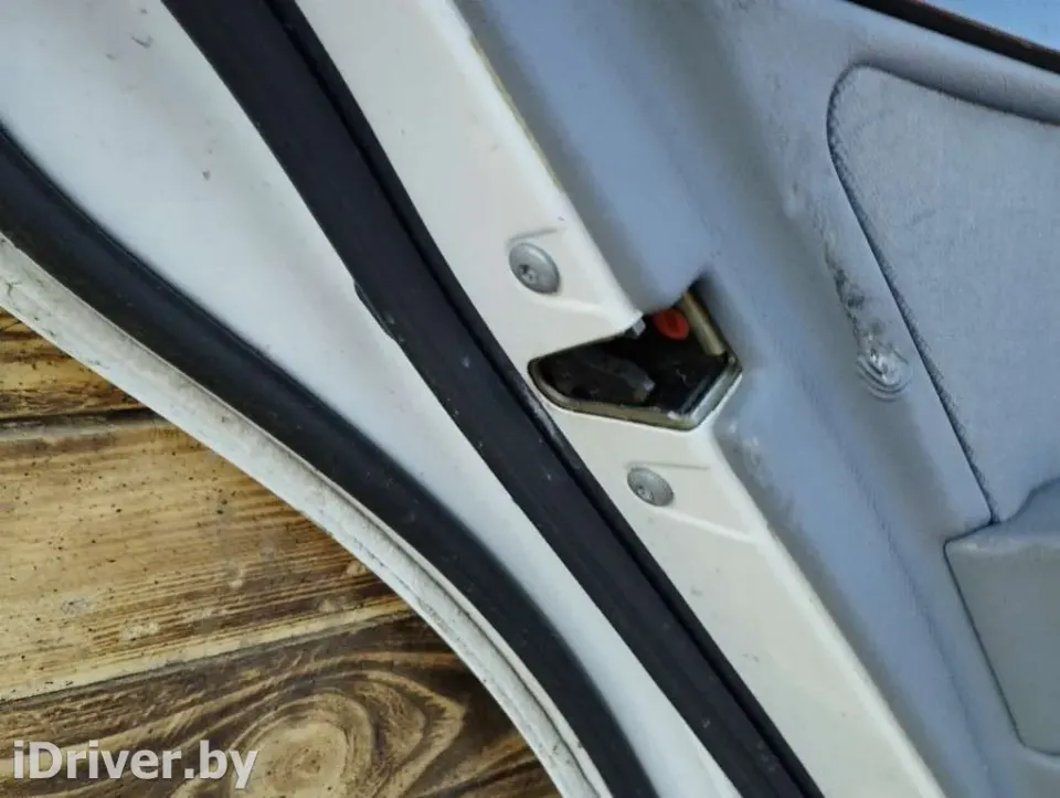 Замок двери задней левой BMW 5 серии, 1998 г.