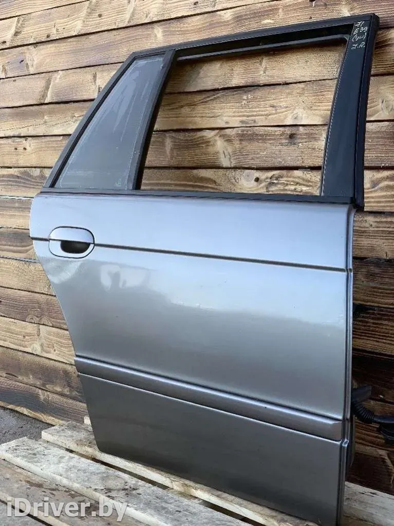 Стекло двери задней правой BMW 5 серии, 2003 г.