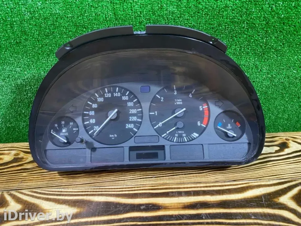 Щиток приборов (приборная панель) BMW 5 серии, 1997 г.
