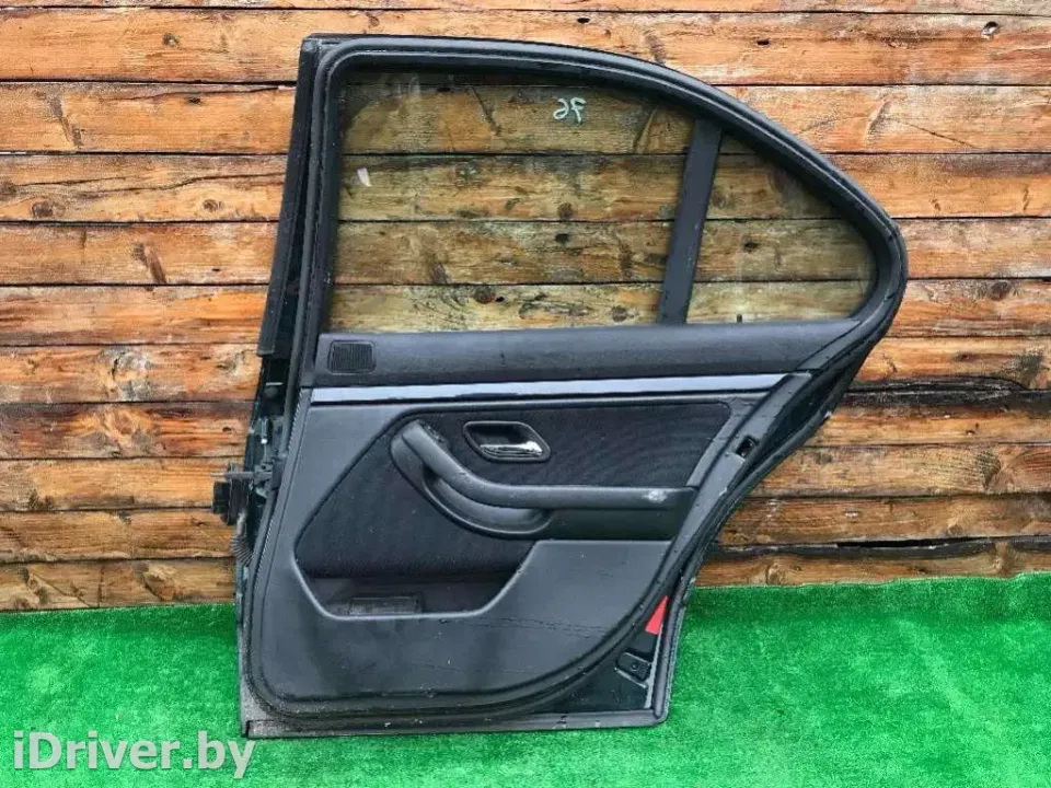 Обшивка двери задней правой (дверная карта) BMW 5 серии, 2000 г.