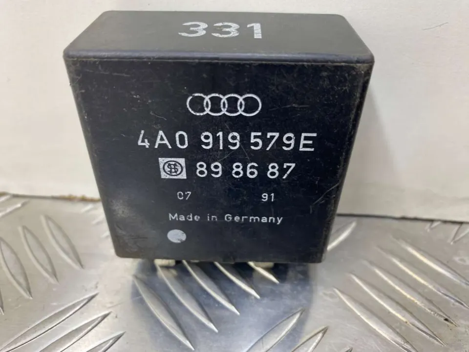 Реле (прочие) Audi 100, 1992 г.