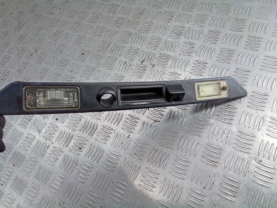 Накладка подсветки номера Audi A8, 2007 г.