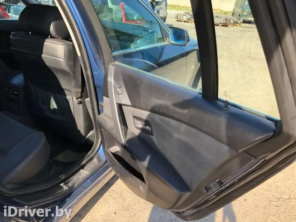 Обшивка двери задней правой (дверная карта) BMW 5 серии, 2005 г.