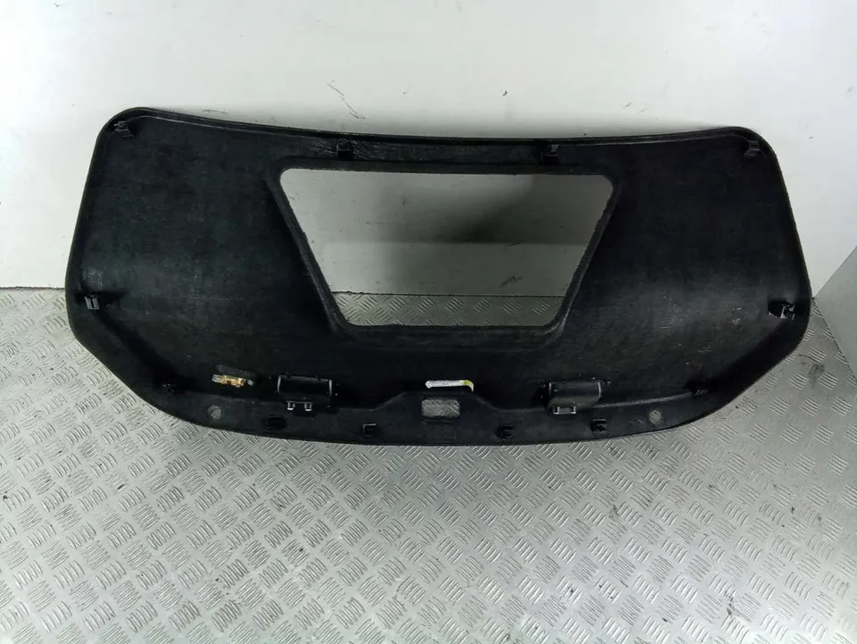 Обшивка крышки багажника Audi A8, 2007 г.