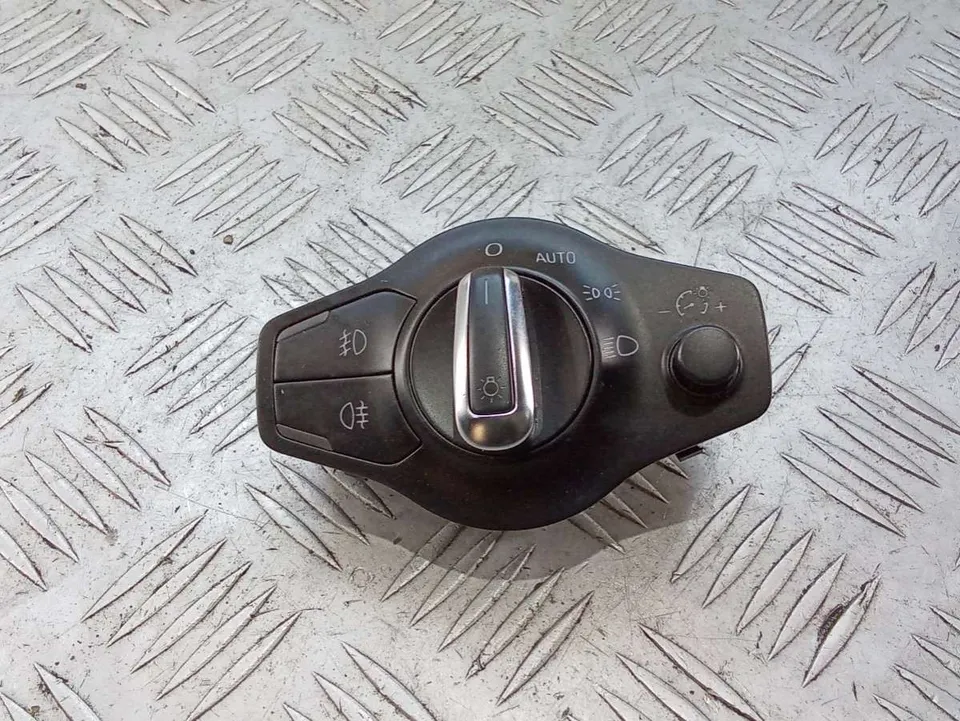 Переключатель света Audi A4, 2008 г.
