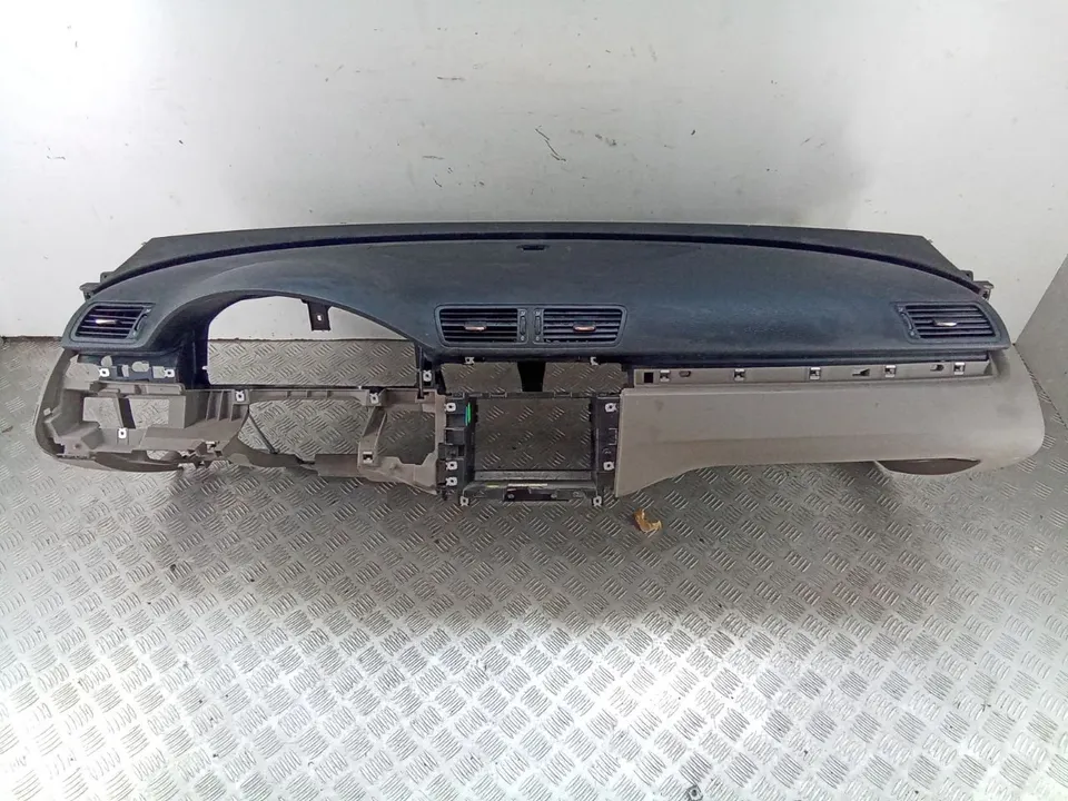Панель передняя салона (торпедо) Volkswagen Passat, 2008 г.