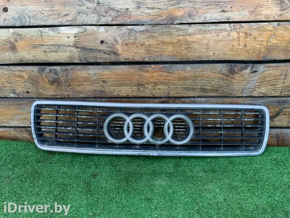 Решетка радиатора Audi 80, 1994 г.
