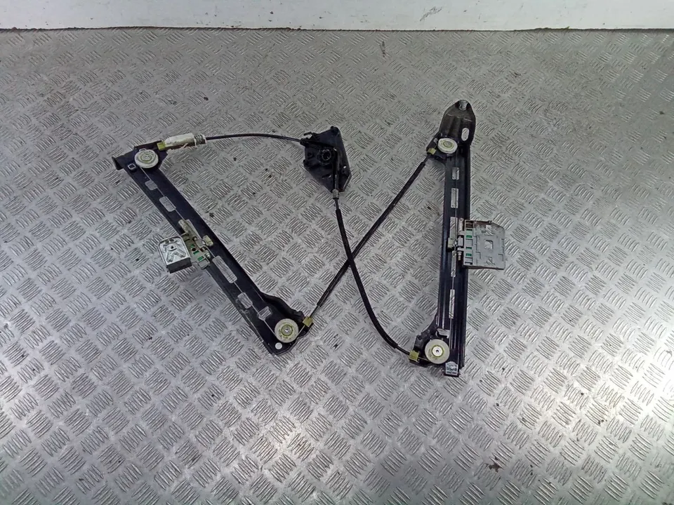Стеклоподъемник электрический передний правый Volkswagen Passat CC, 2008 г.