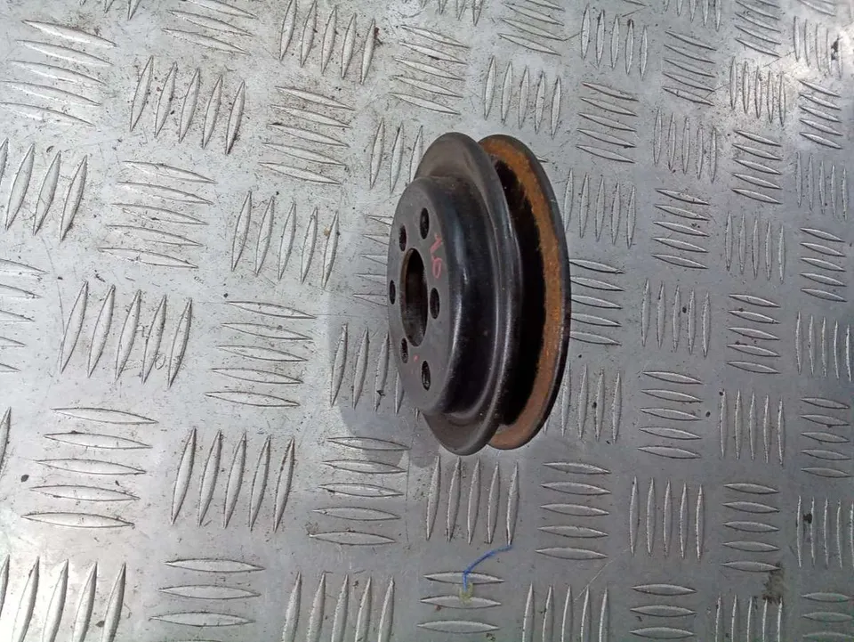 Шкив насоса гидроусилителя Audi A4, 1997 г.