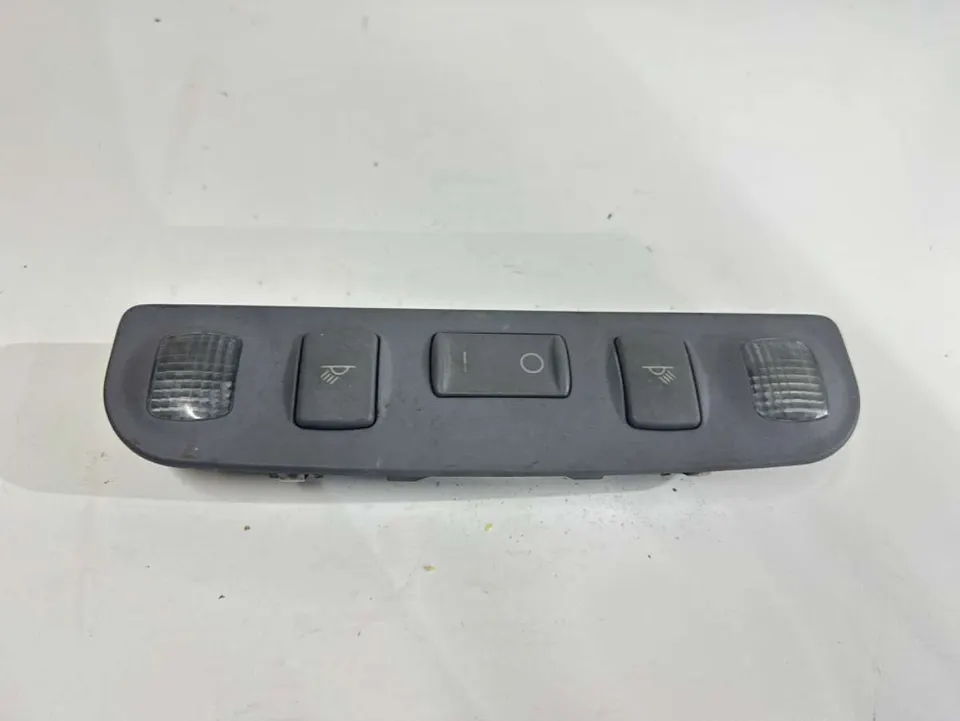 Фонарь салона (плафон) Audi A4, 2000 г.