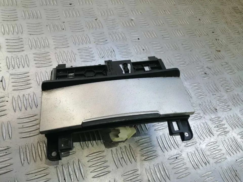 Пепельница Audi Q7, 2007 г.