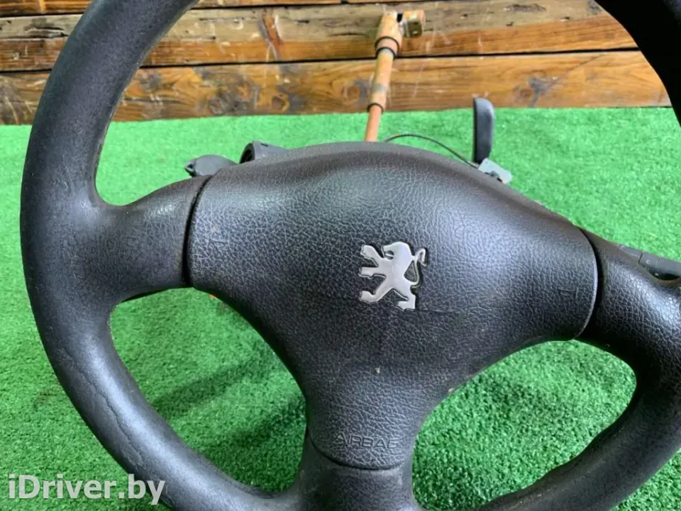 Подушка безопасности водителя Peugeot 206, 2001 г.