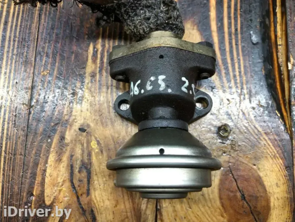 Клапан EGR Audi A6, 2000 г.