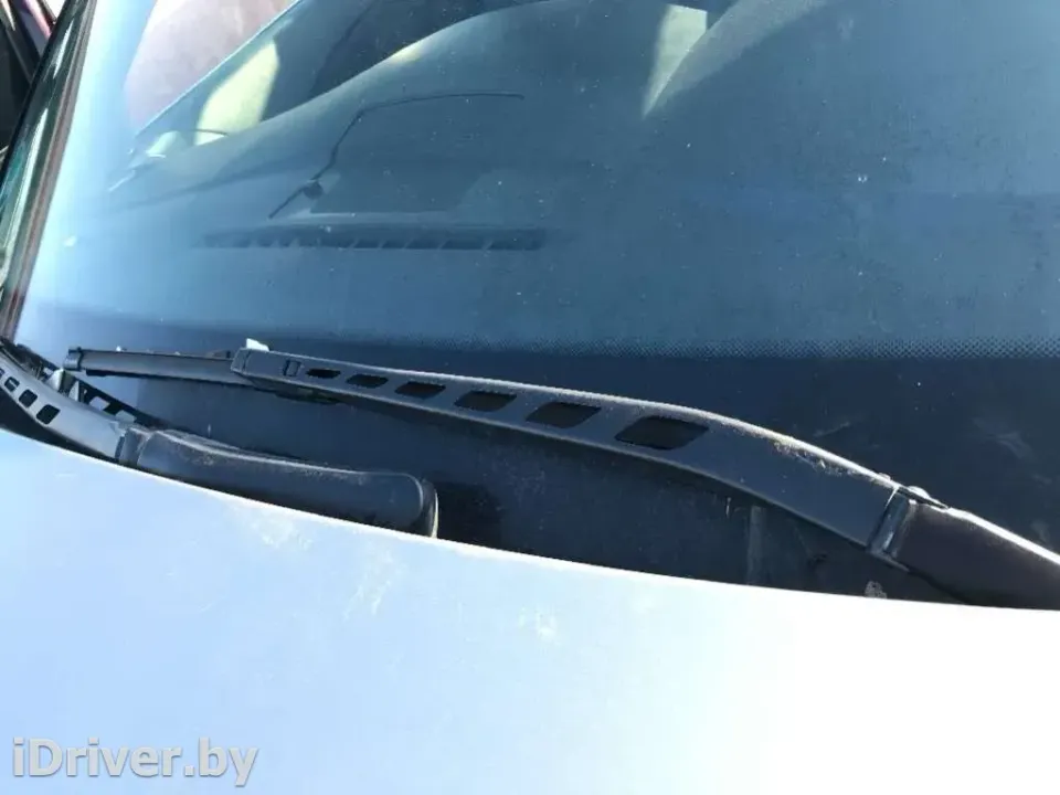 Щеткодержатель (поводок стеклоочистителя, дворник) BMW 5 серии, 2005 г.