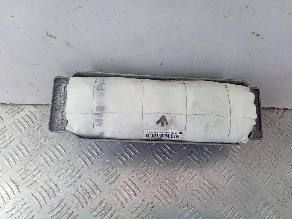 Подушка безопасности пассажира Audi A6, 2006 г.