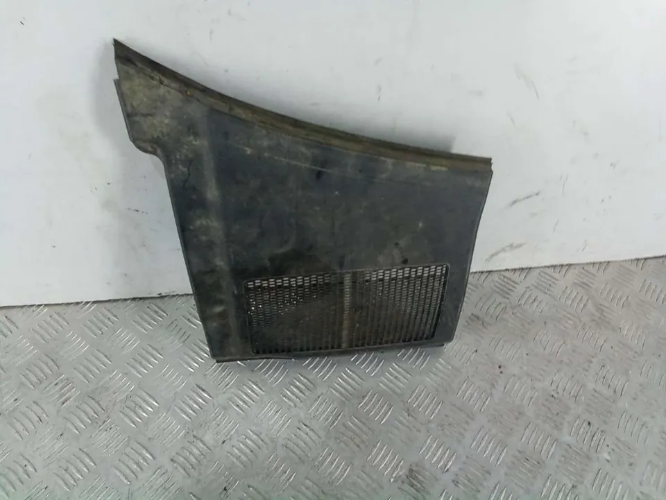 Дождевик Audi A4, 2003 г.