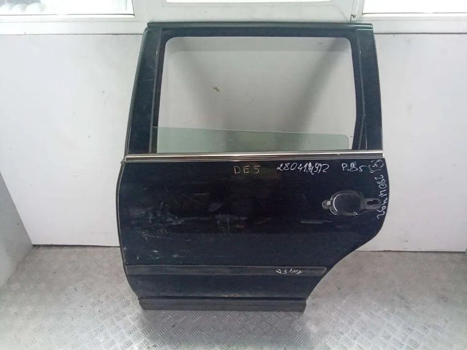 Дверь задняя левая Volkswagen Passat, 2002 г.